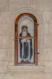<center>Annot</center> Statuette de Sainte Catherine de Sienne. La sainte porte une croix dans ses mains. Bois (noyer ?), taillé, peint polychrome. 17e siècle. Elle a été classée sous le titre Sainte Rose de Lima.
