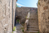 <center> Le Fort de Savoie. </center> On accède au premier étage par un large escalier extérieur.