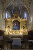Le très grand autel avec son immense retable du XVIIe, en bois couvert de dorures. Il fait 6,2 m de large sur 7 m de haut : outre la partie centrale et les deux parties latérales, il comporte aussi deux ailerons et est recouvert de 4000 feuilles d'or.