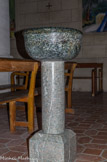 <center>Chapelle Notre-Dame de la Fleur.</center>Bénitier.