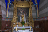 <center>Thorame Haute.</center>L’église paroissiale. Un tableau placé sur le retable et représentant l’institution du rosaire, datant de la fin du XVIIe siècle. Une statue de la Vierge à l'Enfant, en bois peint et doré, du XVIIIe siècle, classée monument historique au titre objet, elle est conservée dans la chapelle du Rosaire et menée en procession chaque année à la chapelle de Notre-Dame de la Fleur.