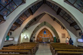 <center>Valbergl</center>A l'intérieur, l'église se compose d'une nef unique à six travées séparées par des arcs diaphragme en béton et couvertes en caissons.