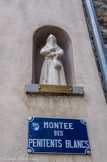 <center>Péone</center>