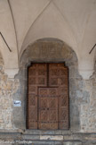 <center>L’église Sainte Marie </center>L’entrée précédée d’un porche se fait par une belle porte sculptée de 1702.