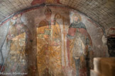 <center> Eglise de Saint-Martin-d'Entraunes </center> Des peintures murales réalisées vers 1600 ont été mises au jour en 1921. Elles représentent saint Jean Baptiste, saint Blaise et saint Roch.