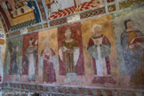 <center>Chapelle saint Sébastien à Roubion. </center> Sur les murs, on trouve aussi d'un côté, la série des vertus représentées des personnages.