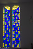 <center>Chapelle du Rosaire dite Matisse</center>Vitrail de l'arbre de vie. Les formes végétales de palettes de cactus bleu aux fleurs jaunes symbolisent la vie qui résiste à la sécheresse et à la mort. Les verres bleu outremer et vert bouteille transparents permettent de voir le paysage ; l’opacité du jaune citron évoque l’éblouissement de la lumière. Il doit cette réussite à sa collaboration avec le maître verrier Paul Bony et la verrerie de Saint-Just-sur-Loire. La combinaison des couleurs primaires crée d’une manière imprévue, selon les heures, un reflet magenta qui se diffuse dans l’atmosphère blanche de la chapelle.