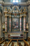 <center>Église Saint-Jean-Baptiste </center>Nef de gauche. Autel et tableau de Saint Claude et de Saint François de Sales. Statues des saints.