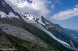 <center>Plan de l'Aiguille (altitude 2317 m).</center>Dôme du Goûter, Mont Blanc et le glacier des Bossons.