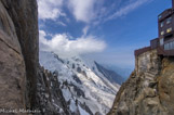 <center>Du Plan de l'Aiguille (altitude 2317 m) à l'Aiguille du Midi (altitude 3777 m).</center>Mont Blanc.