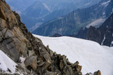 <center>De l'Aiguille du Midi (altitude 3777 m) à la Pointe Helbronner (altitude 3466 m).</center>