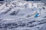 <center>De l'Aiguille du Midi (altitude 3777 m) à la Pointe Helbronner (altitude 3466 m).</center>Glacier du Géant