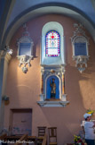 <center>Notre-Dame de la Gorge</center>A gauche, une statue de Saint-François de Sales, tenant en main un cœur enflammé : allusion à son 