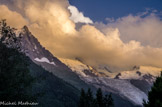 <center>Chamonix</center>Aiguille du Midi et Mont Blanc.