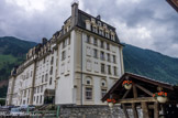 <center>Musée alpin </center>Le Musée Alpin. Installé dans l'ancien Chamonix-Palace construit au début du XXème siècle, le musée alpin retrace le développement de Chamonix depuis les premiers touristes venus admirer les « glacières de Savoye », jusqu'à la construction des téléphériques