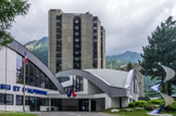 <center>Chamonix</center>Ecole Nationale de Ski et d'Alpinisme. A droite, 