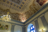 <center>Hôtel de ville</center>Plafond décoré par Vicario. Armoiries de la Savoie.