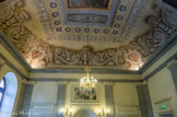 <center>Hôtel de ville</center>Plafond décoré par Vicario.