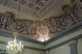 <center>Hôtel de ville</center>Plafond décoré par Vicario. Armoiries de la famiile des Faucigny.