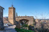 <center>Jouques.</center> Porte de l'ancien rempart médiéval.