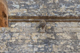 <center>Jouques.</center> Notre-Dame de la Roque. Sur la gargouille de droite, la date de 1376.