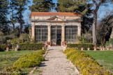 <center>Domaine d'Arnajon.</center> L'orangerie.