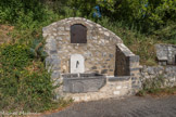 <center>Brantes
</center> Ancienne  fontaine.
