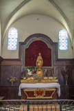 <center>Buis-les-Baronnies. Eglise Notre-Dame-de-Nazareth (XIIIe - XIXe siècle) 
</center> Les boiseries en noyer de la fin du XVIIIe siècle, proviennent de l’ancienne chapelle des Pénitents des Blancs. Cette chapelle construite sur croisée d’ogives (plus frustre) repose sur des culots sculptés : celui de gauche représente une main supportant la voûte.