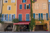 <center>Buis-les-Baronnies. Place des Arcades ou du marché</center>