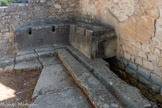 <center><center>Vaison-la-Romaine : le site de Puymin. </center></center>La maison à la tonnelle. Les latrines.