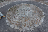 <center><center>Vaison-la-Romaine : la haute-ville.</center></center>Planet de l'église.