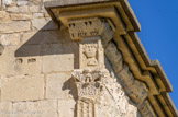 <center><center>Vaison-la-Romaine : la chapelle Saint-Quenin</center></center>Homme bénissant avec sa main droite.