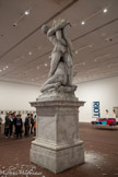 <center>Arles : Luma.</center>Sculpture éphémère en cire de Urs FISCHER. Reproduction de « l’Enlèvement des Sabines » du sculpteur maniériste d’origine flamande Giambologna. Les trois personnages enlacés dans une posture verticale disparaissent dans des coulées de plus de six mètres de long. Cette sculpture monumentale est un événement en soi : en s’éteignant, elle s’écrase de manière spectaculaire.