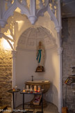 <center>Trans-en-Provence : église Saint-Victor.</center>Les fonts baptismaux ont été construits à la suite d’une délibération du Conseil de la Communauté en date du 28 février 1773 et restaurés dans leur forme actuelle en 1861.