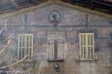 <center>Saint-Marcel.</center>Bastide du 19ème ornée de rocailles.