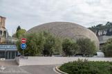 <center>Amphithéâtre du Galet.</center>C'est le bureau d'architectes «Bernard Reichen et Marc Warnery» qui a conçu le plus gros galet du monde, l’amphithéâtre de l’hôpital Pasteur 2 qui se veut être un espace multifonctionnel.
Il peut accueillir tous types de conférences et manifestations grâce à un matériel technologique adapté pour des représentations de haute qualité.