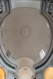 <center>Eglise abbatiale de St Pons</center>Le plafond elliptique vers l'autel.