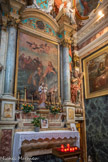 <center>Eglise ND de l'Annonciation. Chapelle Ste Rita.</center>Chapelle de Saint-Pierre. Chapelle corporative des pêcheurs, XVIIIe siècle. Le tableau central (anonyme, XVIIème siècle) figure la Vocation de Pierre, et il est entouré de deux statues représentant à gauche saint Paul (son épée et son livre l'identifient) et à droite saint André, son frère aîné (reconnaissable à sa croix en X).