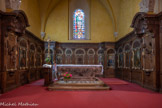 <center>Saint-Jean-en-Royans.</center>Eglise Saint-Jean. Ces superbes sculptures en bois représentent l'ange de l'annonciation faisant face  à la colombe du Saint-Esprit, des paniers de fleurs, les objets du culte et la passion du Christ. Le tout entoure huit peintures : les quatre évangélistes, L'Annonciation faite à Marie et son Assomption, la Résurrection du Christ et son Ascension.
De style baroque, datées de 1710 ces  boiseries, classées par les monuments historique, sont l'un des joyaux du Royans. Elles ont été rachetées à l'État par la commune de Saint-Jean-en-Royans après l'expulsion des Chartreux de Bouvante en 1791.