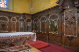 <center>Saint-Jean-en-Royans.</center>Eglise Saint-Jean. La colombe du Saint-Esprit, Saint Luc, Saint Marc, l'Assomption de la Vierge,  l'Ascension du Christ. Jean. Les panneaux inférieurs et les cimiers sont ornés de vases, de paniers fleuris et des objets du culte et de la passion du Christ.
