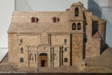 <center>La Vieille Major</center>Maquette d'Hippolyte Augier (1830-1889). La cathédrale baroque s'ouvre sur le portail baroque monumental qui a été plaqué sur la façade méridionale de la cathédrale. À sa droite, une ancienne tour vient d'être réhabilitée pour supporter une horloge et son carillon. Au nord, le baptistère a disparu lors de la construction de la « grande chapelle ».