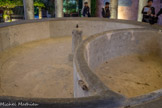 <center>Le lavoir.</center>A gauche, la partie où on savonnait le linge, à droite le rinçoir. Sa construction se fit en plusieurs étapes et sur différentes périodes. En 1861, un coffre circulaire est greffé afin de faciliter la lavage. En 1894, la reconstruction du bassin est ordonnée puis en 1907 et 1987 ce fut la restauration de la coupole et l'entablement.
La pierre qui servit à l'édification du lavoir provient des carrières de Chamaret. Elle reflète une couleur douce et claire.