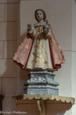 <center> Lussan.</center> L'Enfant Jésus de Prague. La paroisse de Lussan a été reçue au nombre des membres de l'Union de Prière et d'Expiation, en l'honneur du Saint Enfant jésus en 1899. En raison de l'histoire tourmentée de Prague, la dévotion à l'Enfant-Jésus tomba plusieurs fois dans l'oubli. La vénération de l'effigie et, à travers elle, de l'enfance de Jésus, s'était toutefois répandue en Europe puis dans le monde. Pour cette raison, on peut trouver de nombreuses statues de l'Enfant Jésus dans divers lieux de culte catholiques.