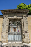 <center>Viviers</center>Hôtel de Roqueplane, actuel évêché.