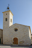 <center> Nages </center> Ancienne église romane devenue temple au début du XIXe siècle ; un clocher surmonté d'un campanile en fer forgé comportant une cloche lui est accolée (horloge).