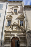 <center>L'Hôtel de Roubin.</center> Cette belle demeure a la particularité de posséder une façade renaissance. Le premier propriétaire de cette belle demeure fut Gilles Roubin. Elle s'appela ensuite la maison Auzépy.