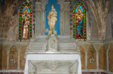 <center>Roquemaure.</center> Construite en 1345 grâce à la générosité de Margueite Giraudy, elle est dédiée à Notre Dame du Rosaire. Elle contient et honore la 