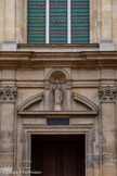 <center>L'église Saint-Joseph des Carmes</center>Statue de Saint Joseph dans sa niche. XIXe siècle.  Les Carmes vouant un culte particulier à saint Joseph, c'est à lui que l'église est dédiée.