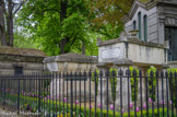 <center>Le cimetière du Père Lachaise </center> La Fontaine et Molière, tombes dressées en 1817, tombeaux de Brognard.