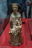 Vierge à l'Enfant trônant. Vallée de la Meuse (Liège ?) vers 1220-1230 Ivoire d’éléphant.